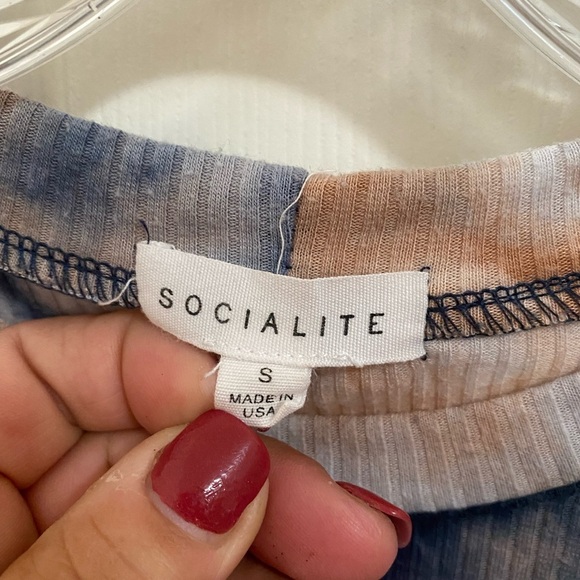 Socialite Tie Dye Pullover - Picture 3 of 6